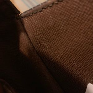 💯Authentic LV 💥